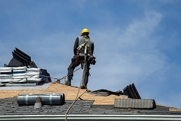 Professional Roofing technician working in Oakland, MO